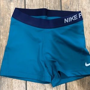 Nike pro shorts— size small